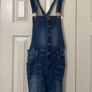 Super cute overall jumper